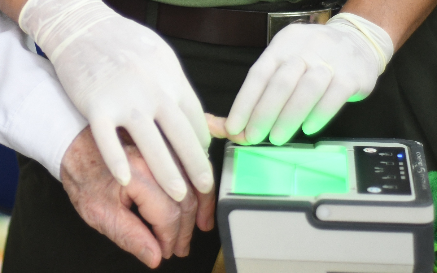 Thẩm quyền thu thập, cập nhật, chỉnh sửa thông tin trong cơ sở dữ liệu CCCD